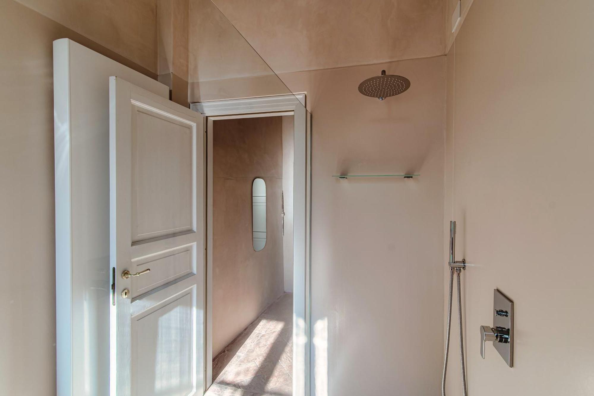 Dandelion & Park 4* Villa Guardia