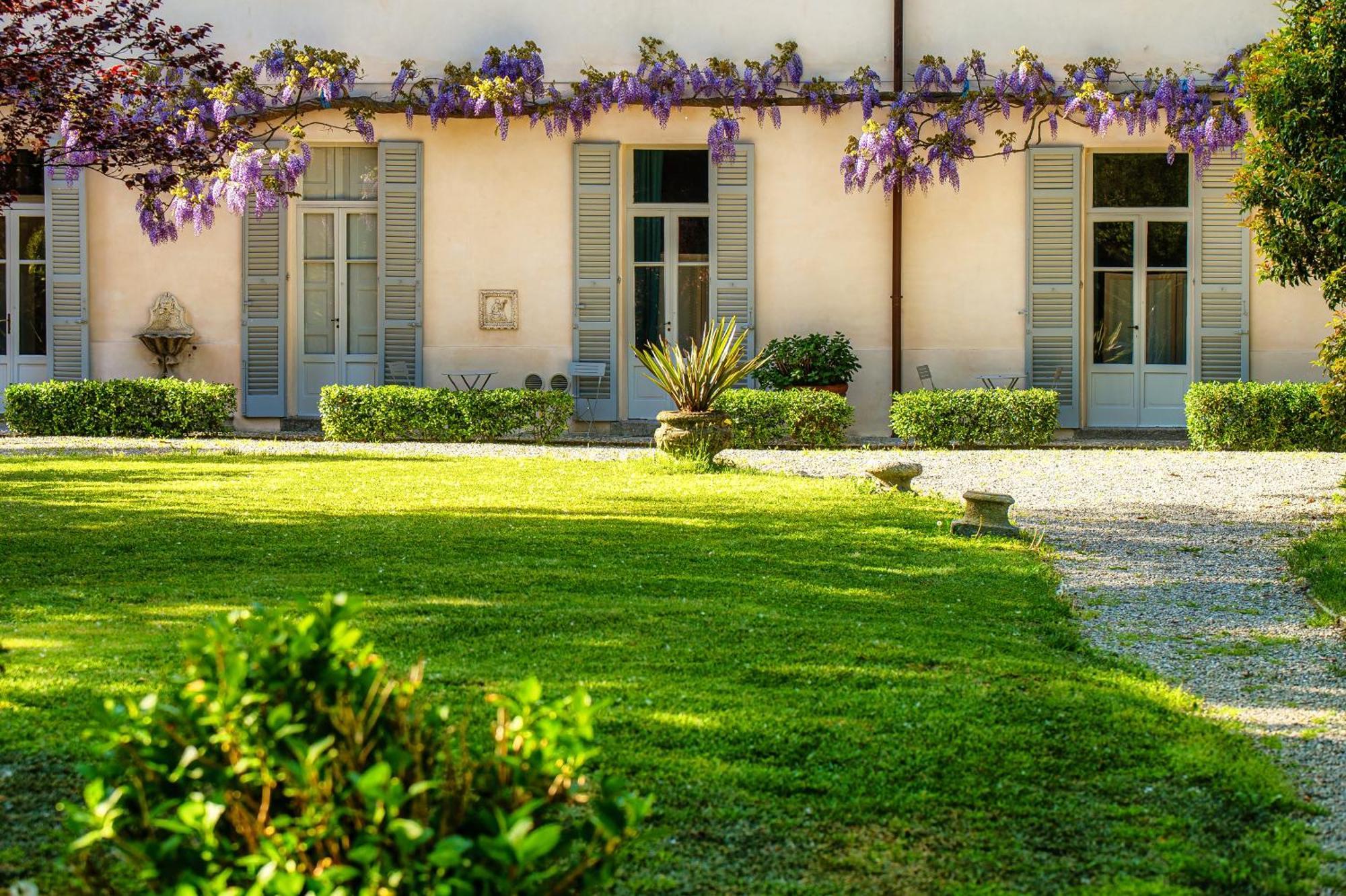 Dandelion & Park Hotel